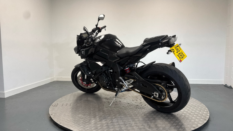Yamaha Mt-10 (16MY)
